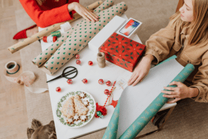 Gift wrapping holidays